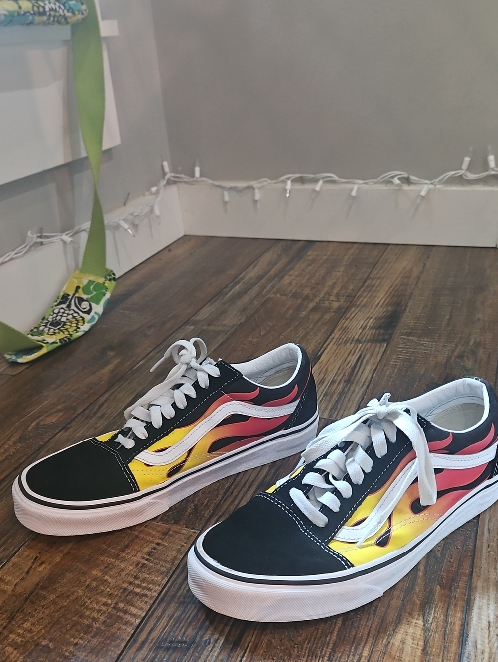 Vans Suede Old Skool Flame Skate Shoes - Black with Red & Yellow Flames - Picture 5 of 10